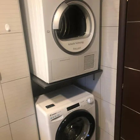 Cozy 150m2 , 2 Parking Places Belgrade